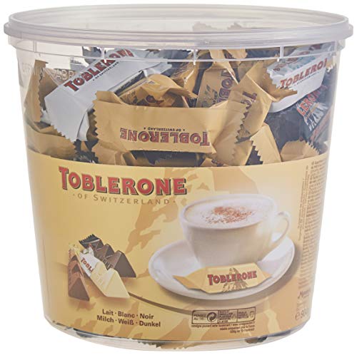 Toblerone - Surtido de Chocolate Suizo Toblerone, Mix de Sabor Chocolate con Leche, Blanco y Negro, Chocolatinas Mini Individuales - Caja de 904 g